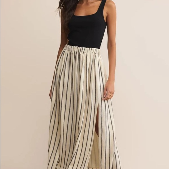 Z Supply Dresses & Skirts - Z supply striped Kassidy skirt